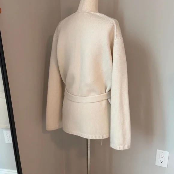 🌿 ALMADA LABEL 🌿 Aria Cardigan, cream 
XS $663 SOLD OUT! - Picture 7 of 13